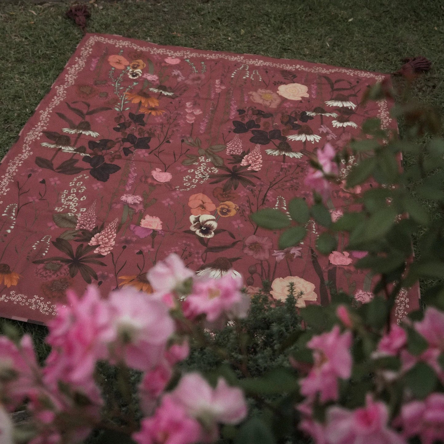 Flourish Picnic Rug - Sienna