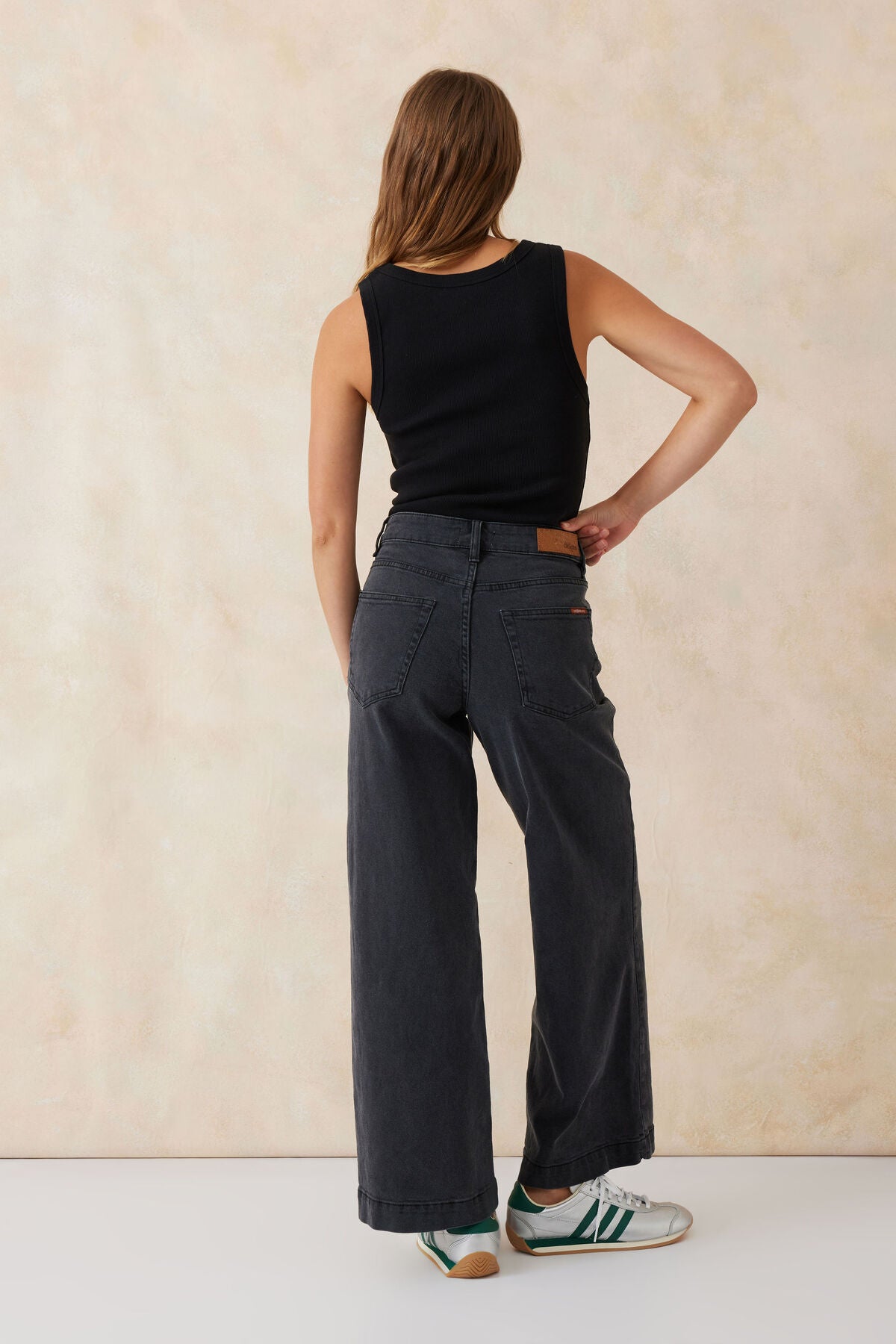 Evie Wide Leg Jean Washed Black