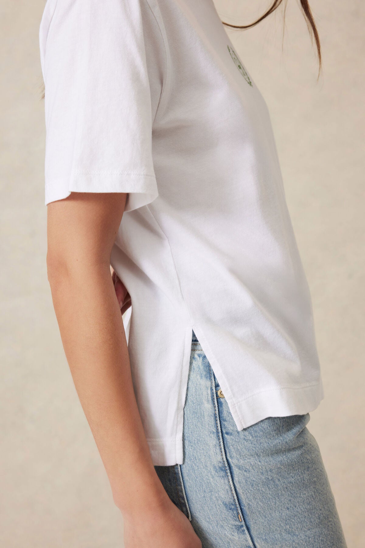 Slouchy Split Hem Tee White / Winter Green Country Club