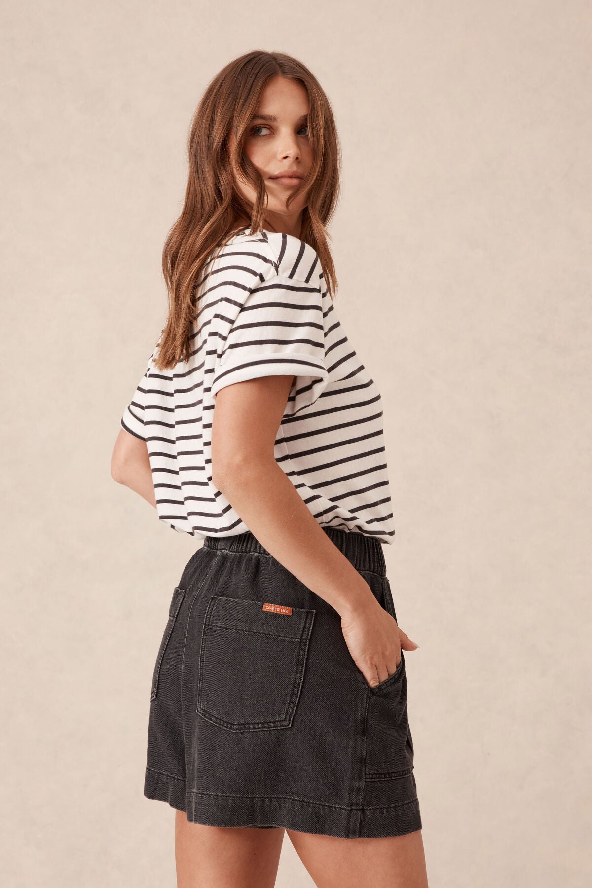 Relaxed Everyday Short Vintage Black Twill