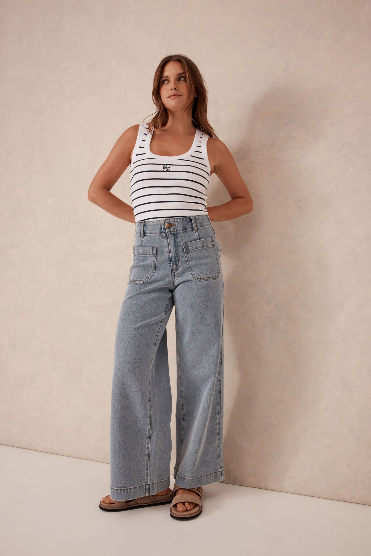 Wide Leg Front Pocket Jean Vintage Blue