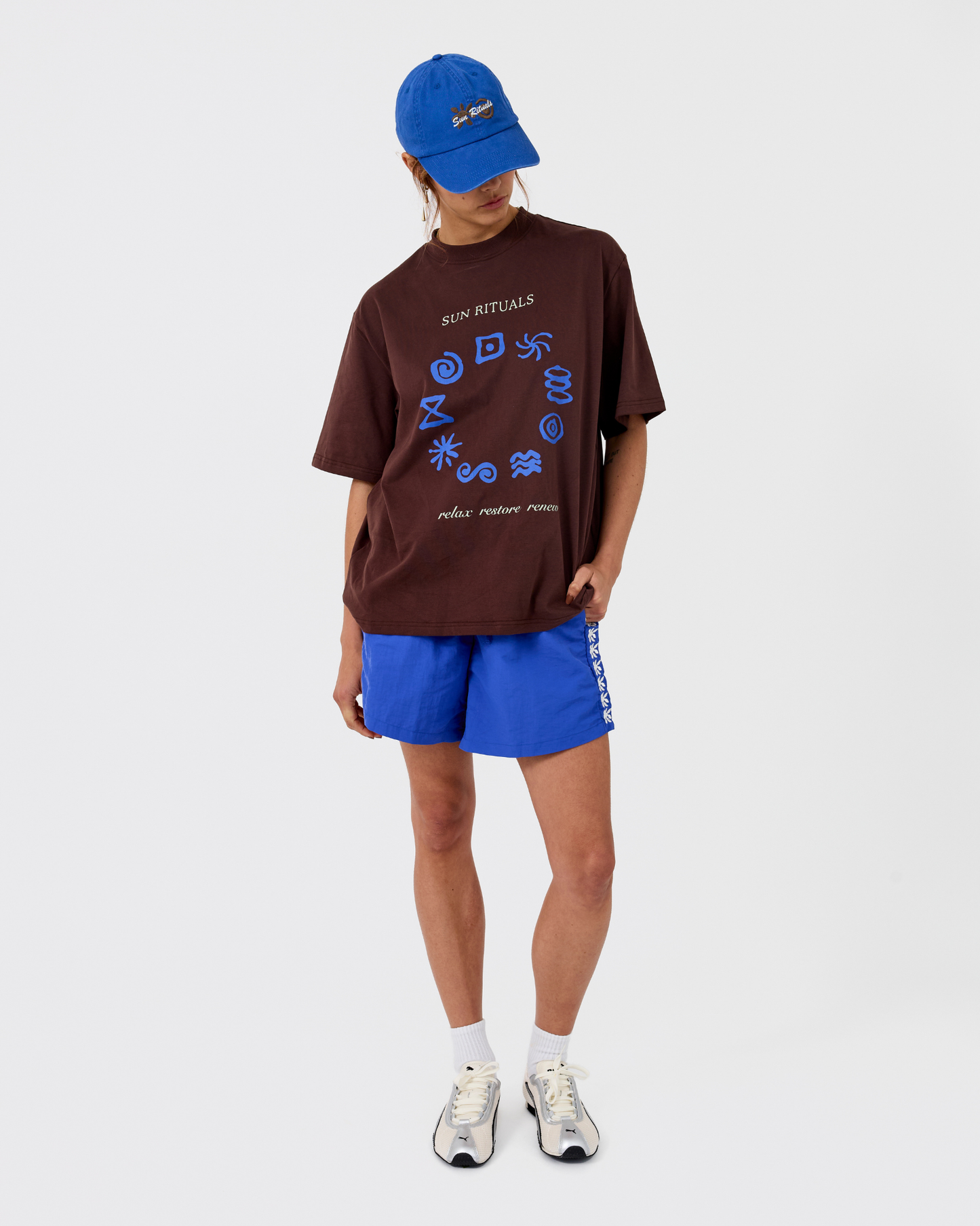 Rounded Ritu Tee ~ Carafe