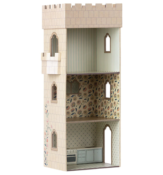 Castle With Kitchen