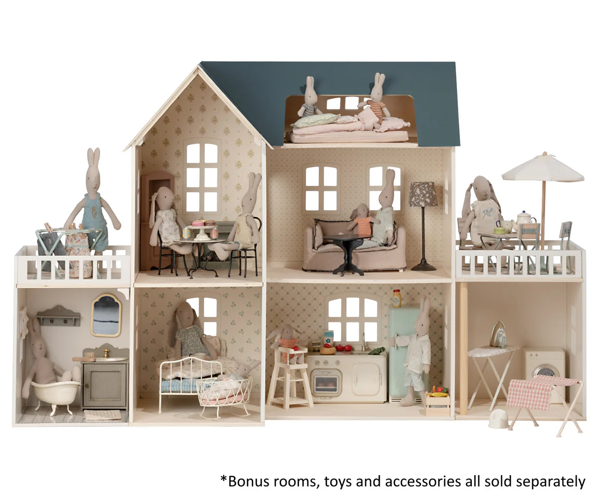 Doll House