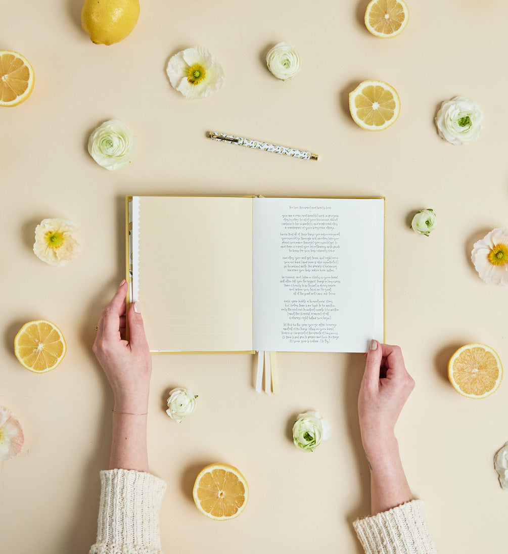 2024 Signature Horizontal Weekly Planner Limoncello