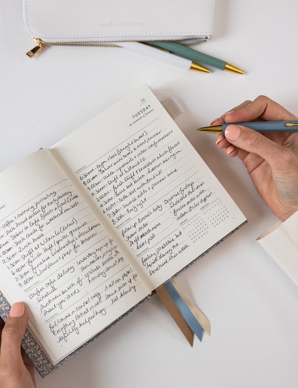 2026 Day to Page Linen Planner ~ Frost Bramble