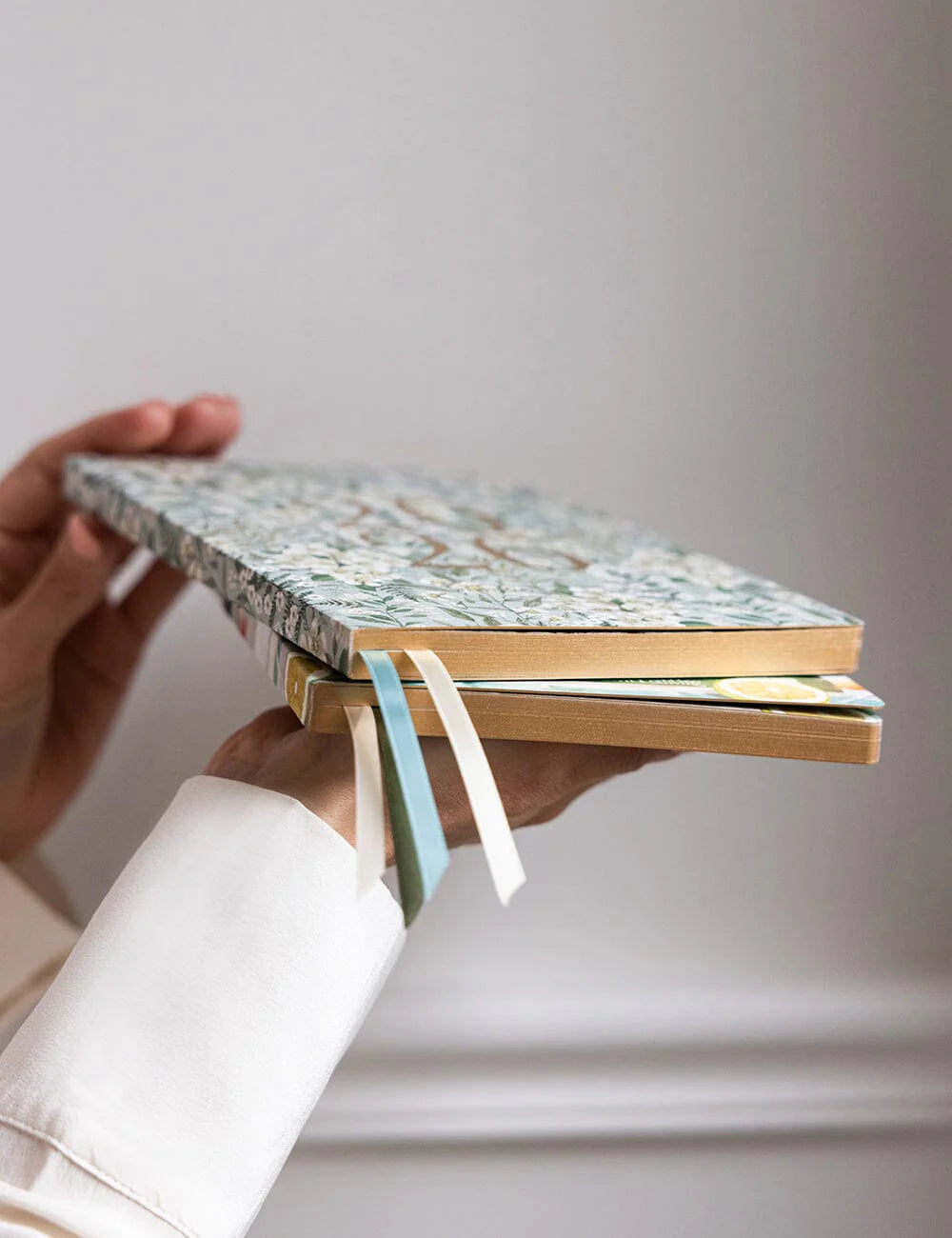 2026 Weekly Planner Notebook ~ Ivory Garden