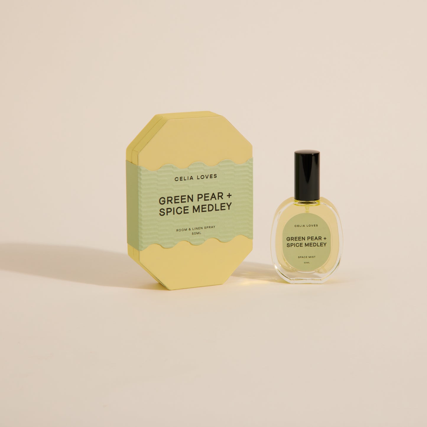 Field Notes Room Spray Green Pear Spice Medley