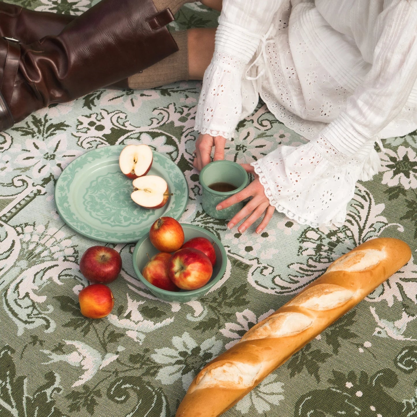 Ornate Floral Throw - Fern