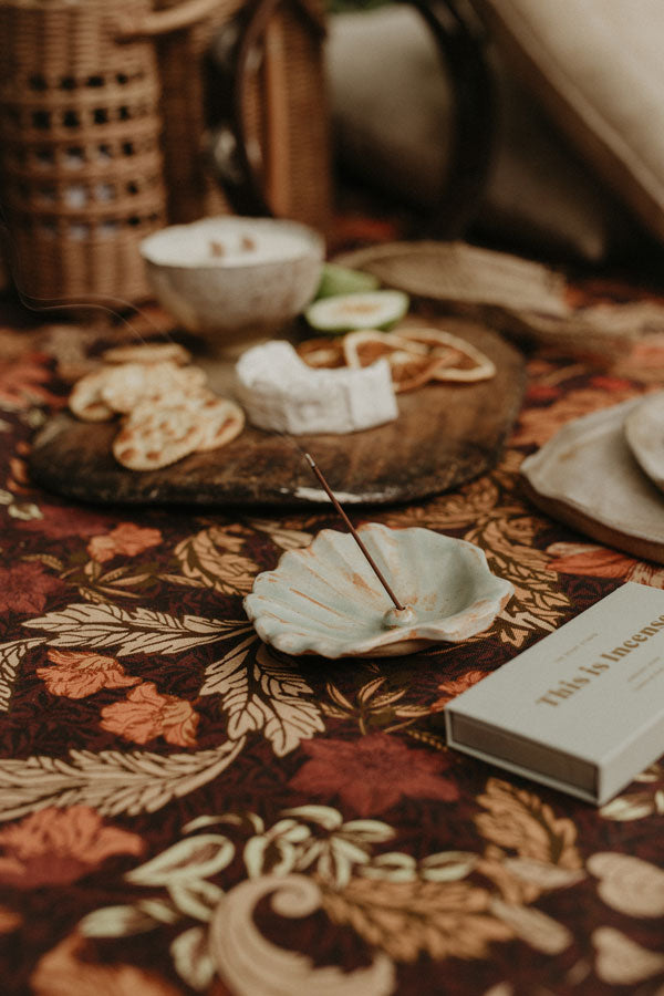 Shell Incense Holder Speckled White