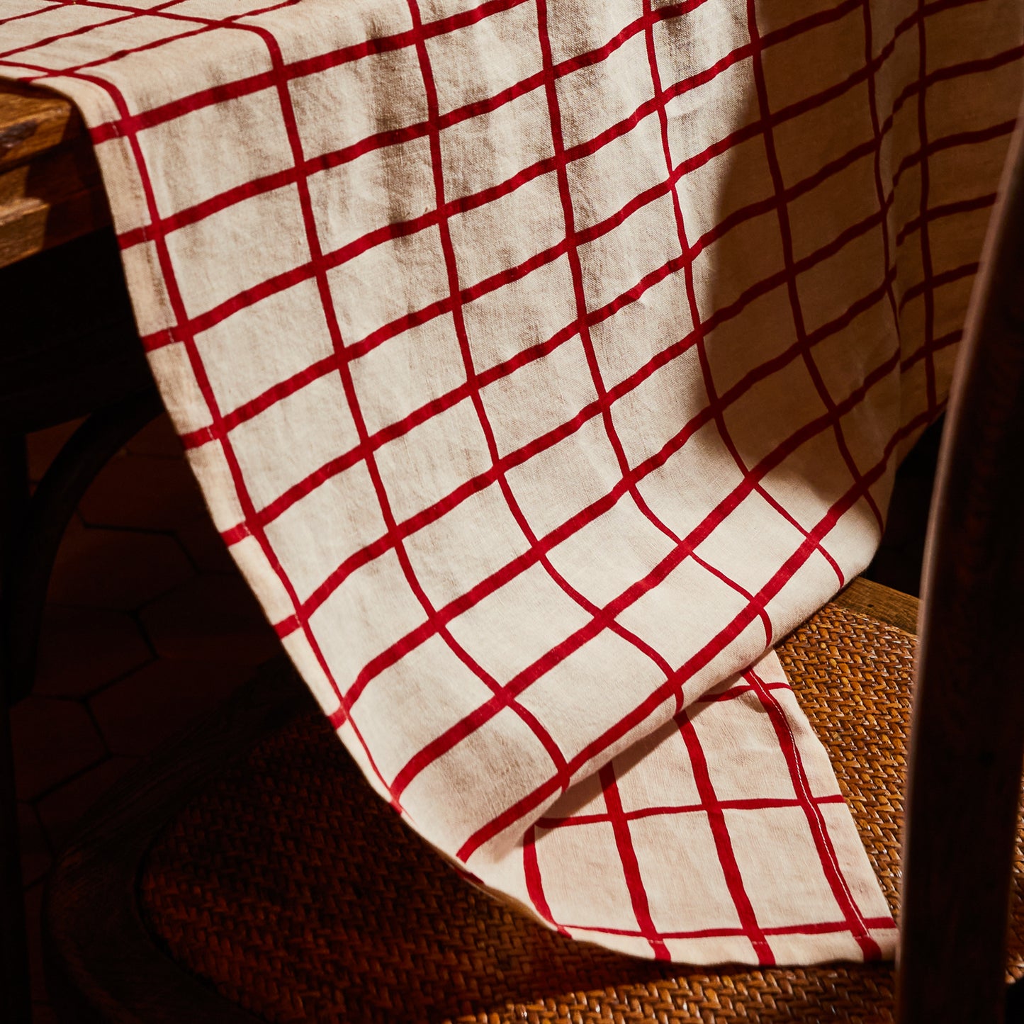 Remi Table Cloth 240 x 160