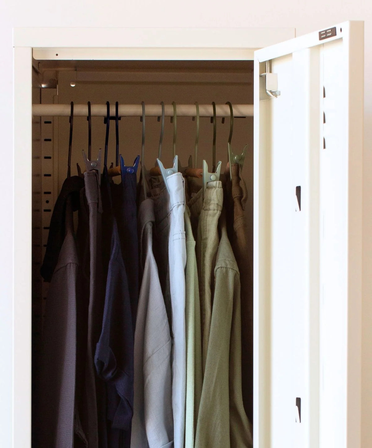 Adult Top Hangers ~ Set of 10