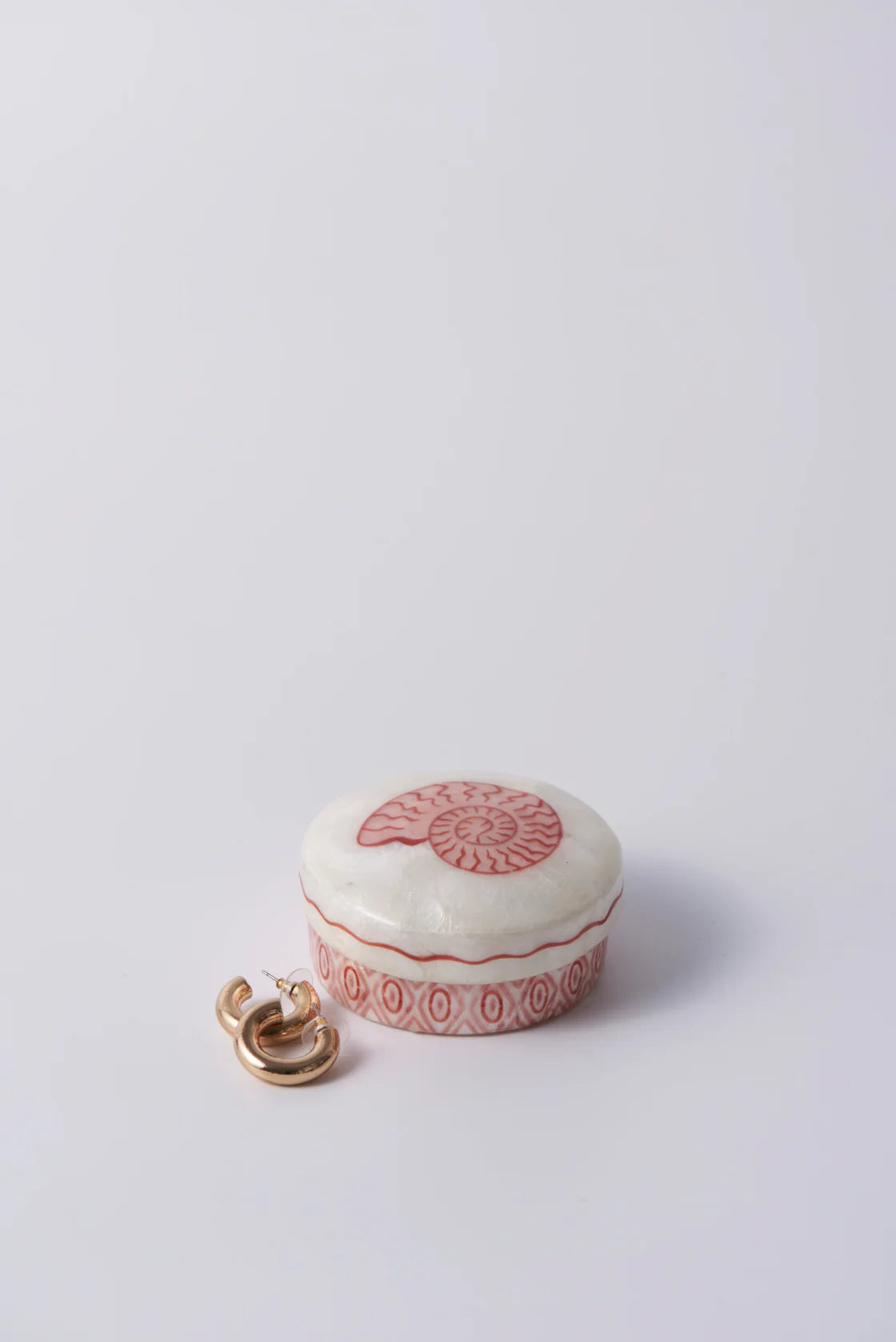Atlantic Shell Pink Box Round