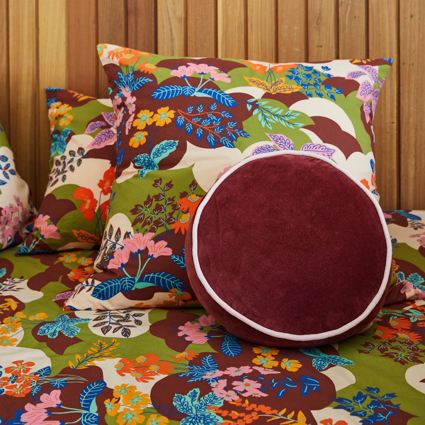 Castilo Round Velvet Cushion - Port