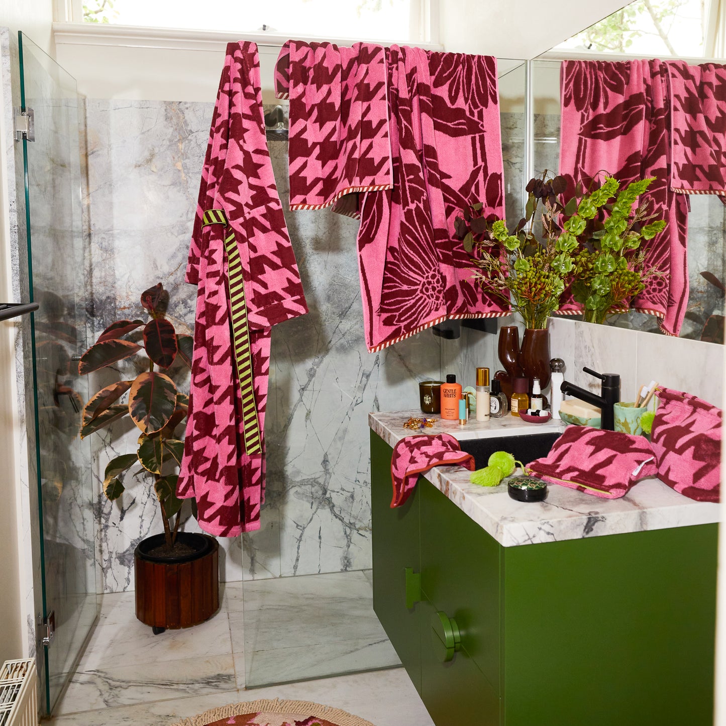 Vinita Hand Towel Cosmos