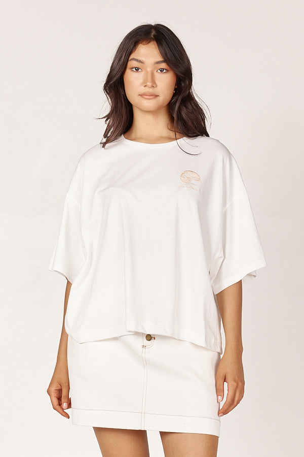 Shell Embroidered Tee