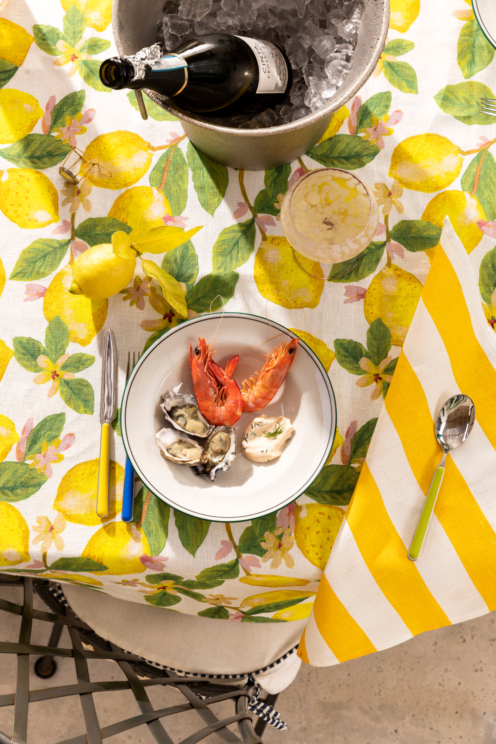 Bonnie Neil Tablecloth 250cm x 145cm