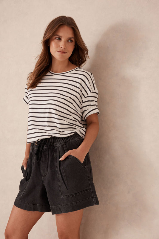 Relaxed Everyday Short Vintage Black Twill