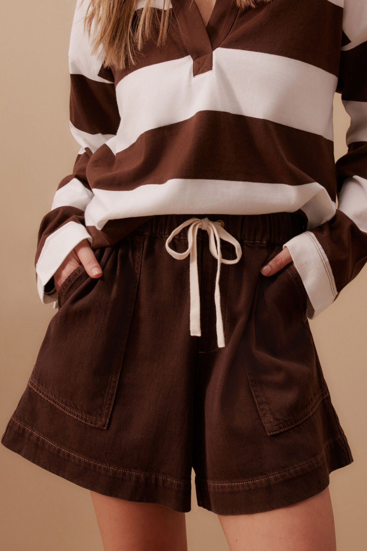 Relaxed Everyday Short Chocolate