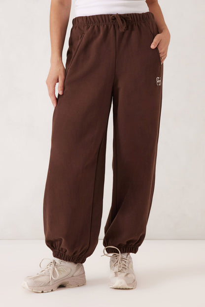 Barrel Leg Trackpant Chocolate