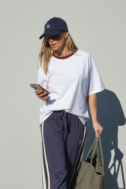 Ringer Tee White Raisin