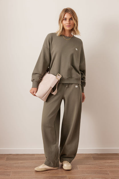 Quinn Slouchy Crew ~ Olive