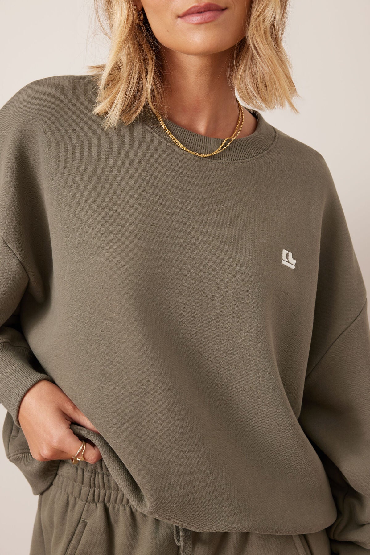 Quinn Slouchy Crew ~ Olive