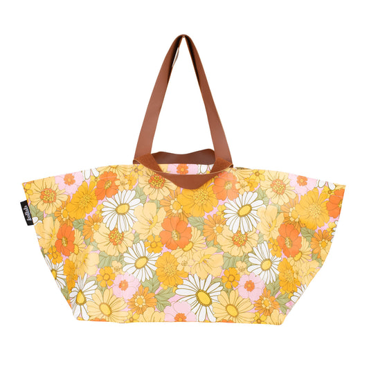 Beach Bag Daisy Bouquet