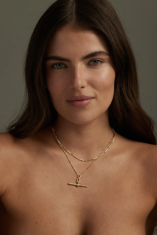 Aphrodite Pearl Gold Necklace