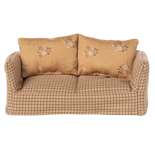 Couch Mouse Mable