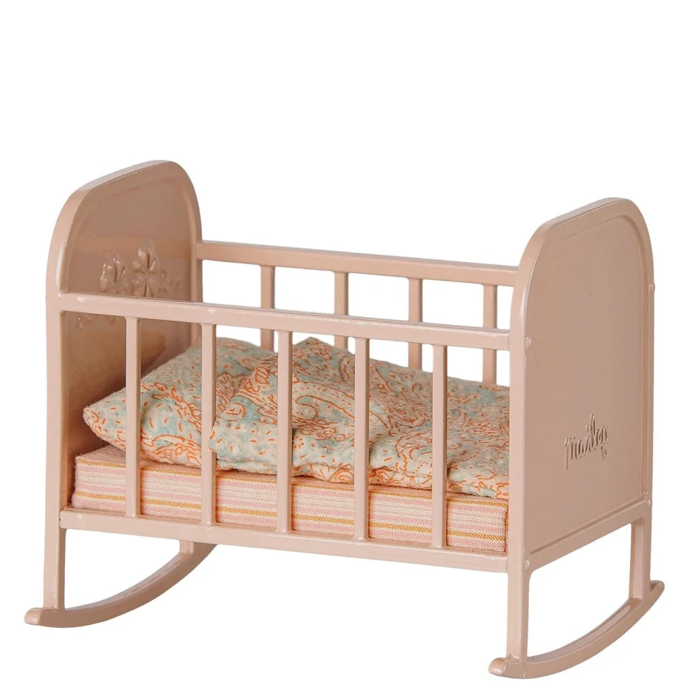 Cradle My Light Rose 2026