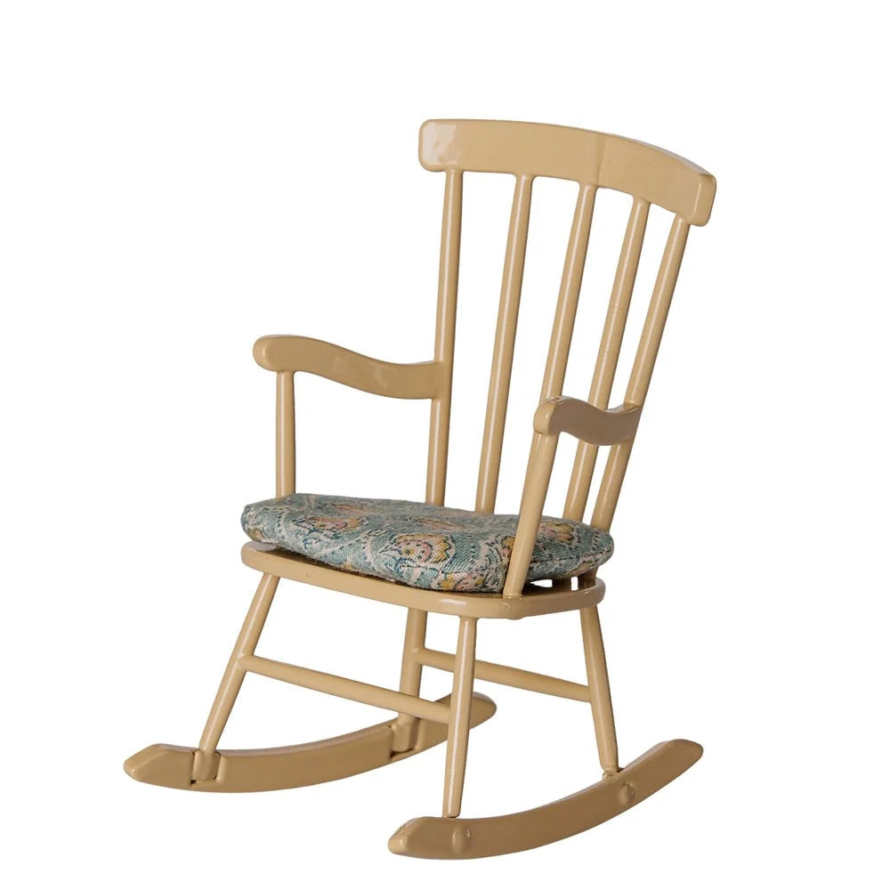 Rocking Chair Mouse Wheat