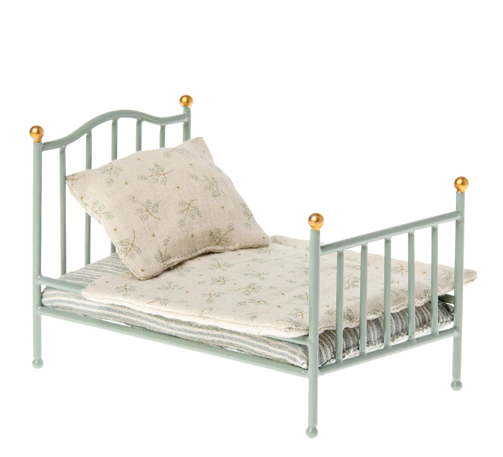 Mouse Vintage Bed Mint