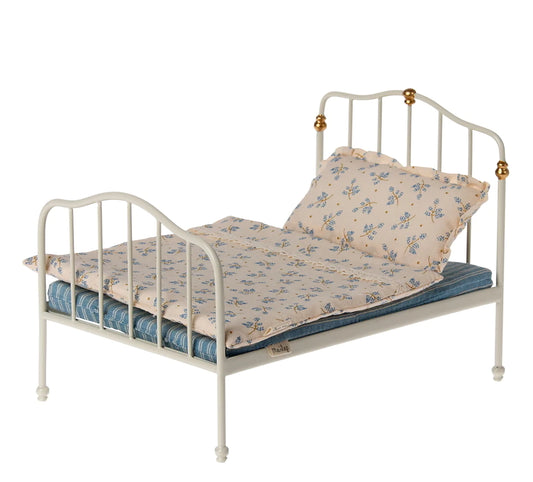 Mouse Vintage Double Bed off-white