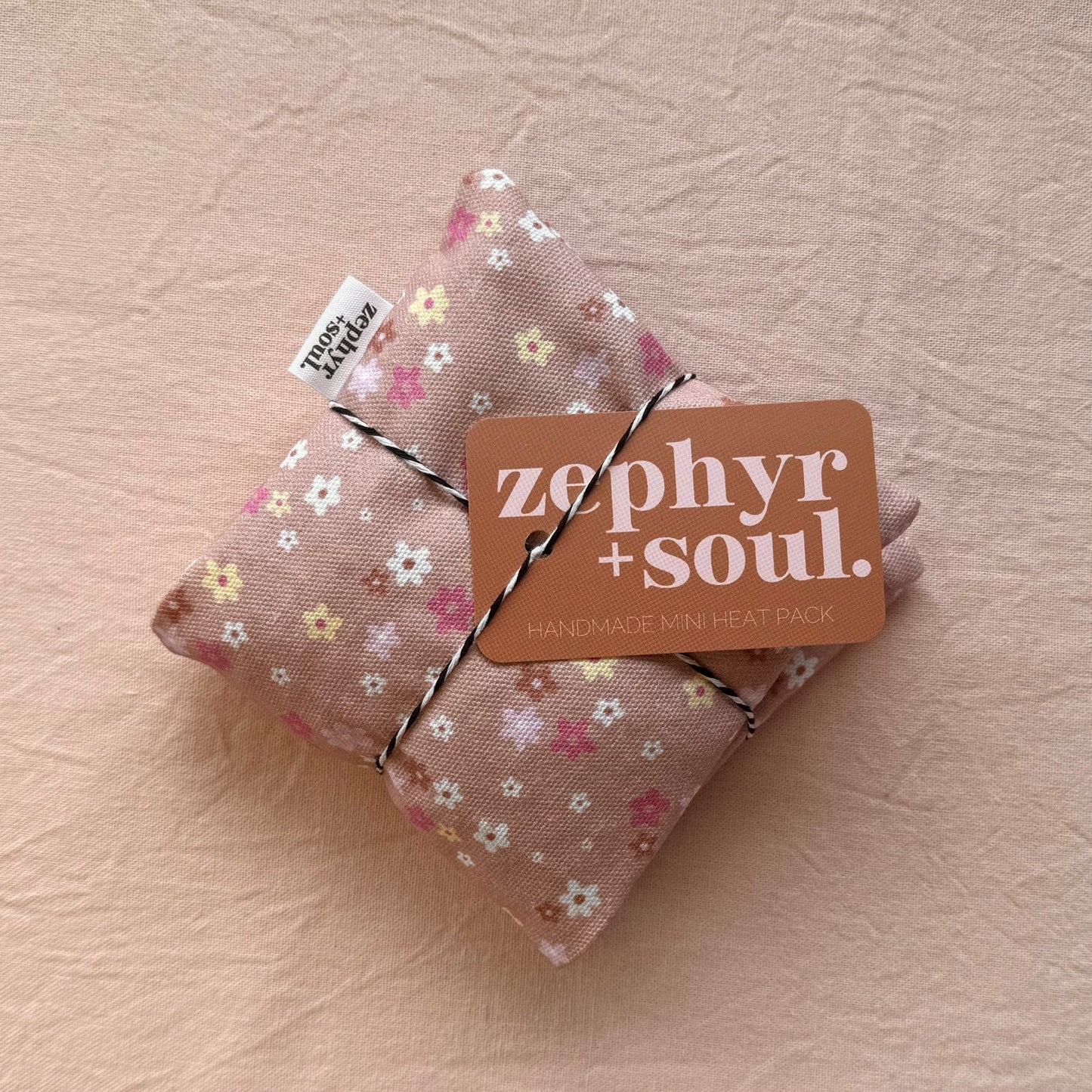 Tan Floral Travel Heat Pack