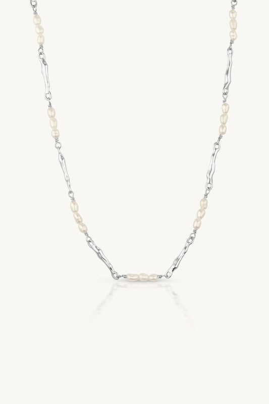 Aphrodite Pearl Silver Necklace
