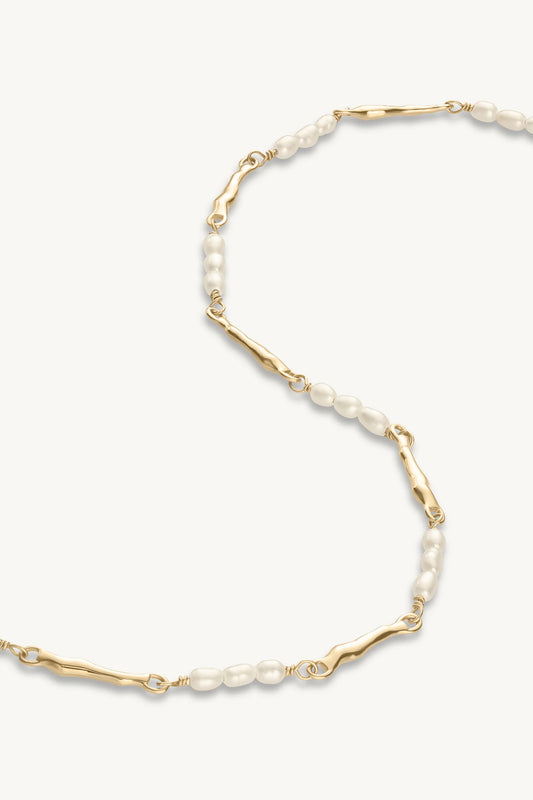Aphrodite Pearl Gold Necklace