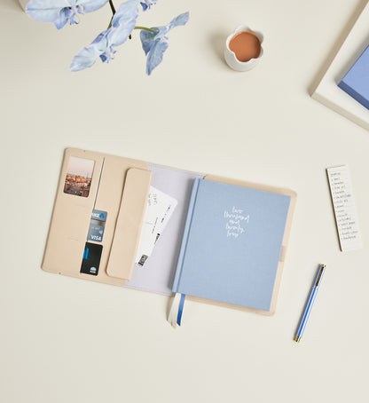 Compendium Signature Crema