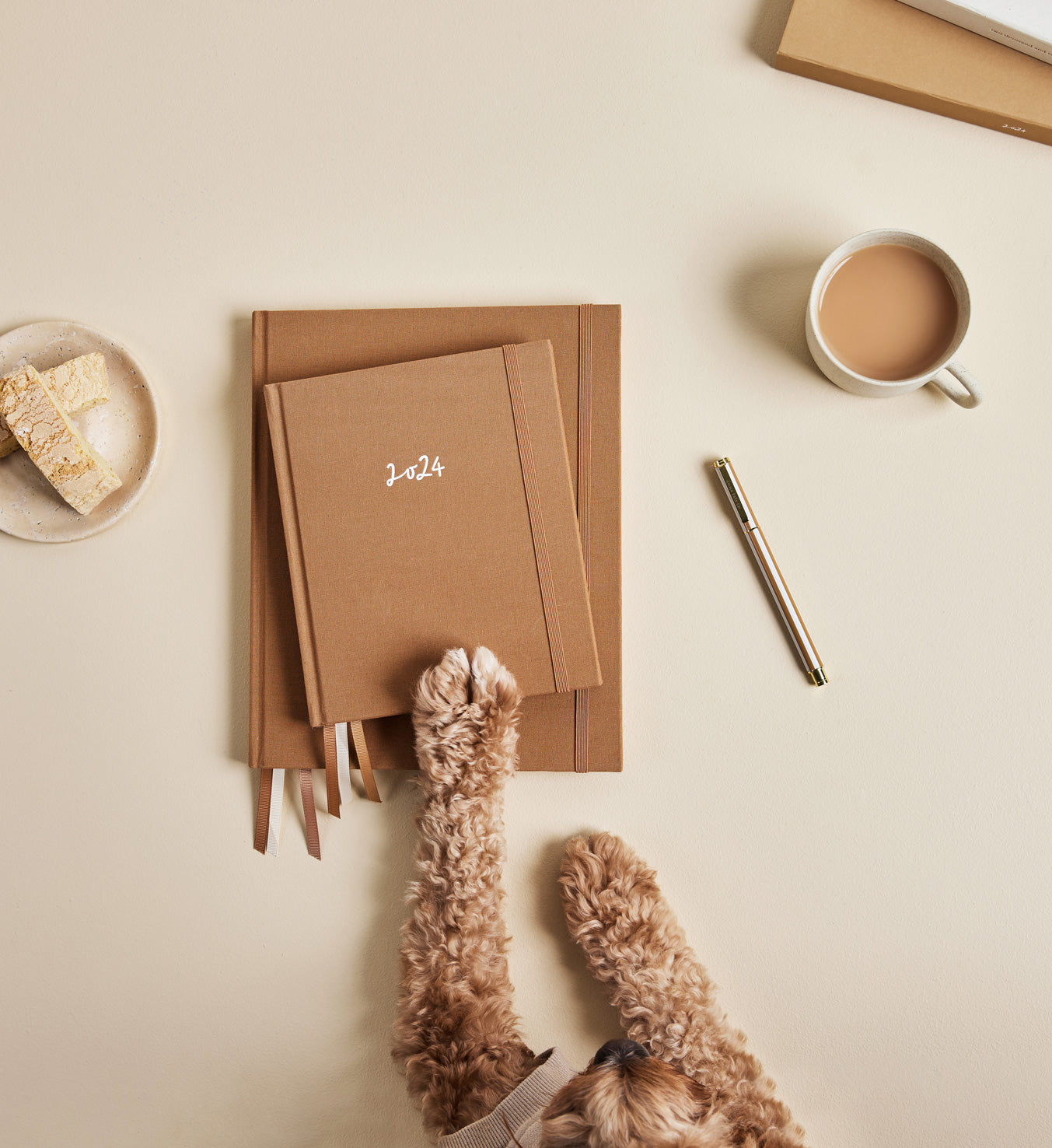 2024 Grande  Horizontal Weekly Planner Biscotti