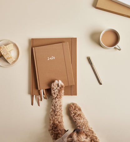 2024 Grande  Horizontal Weekly Planner Biscotti