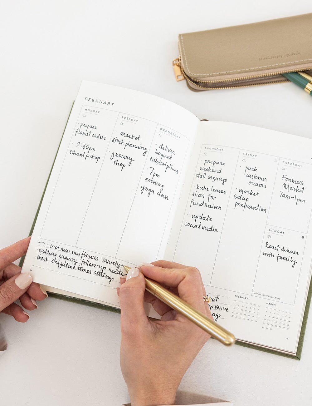 2027 Petite Vertical Planner - Laurel Green