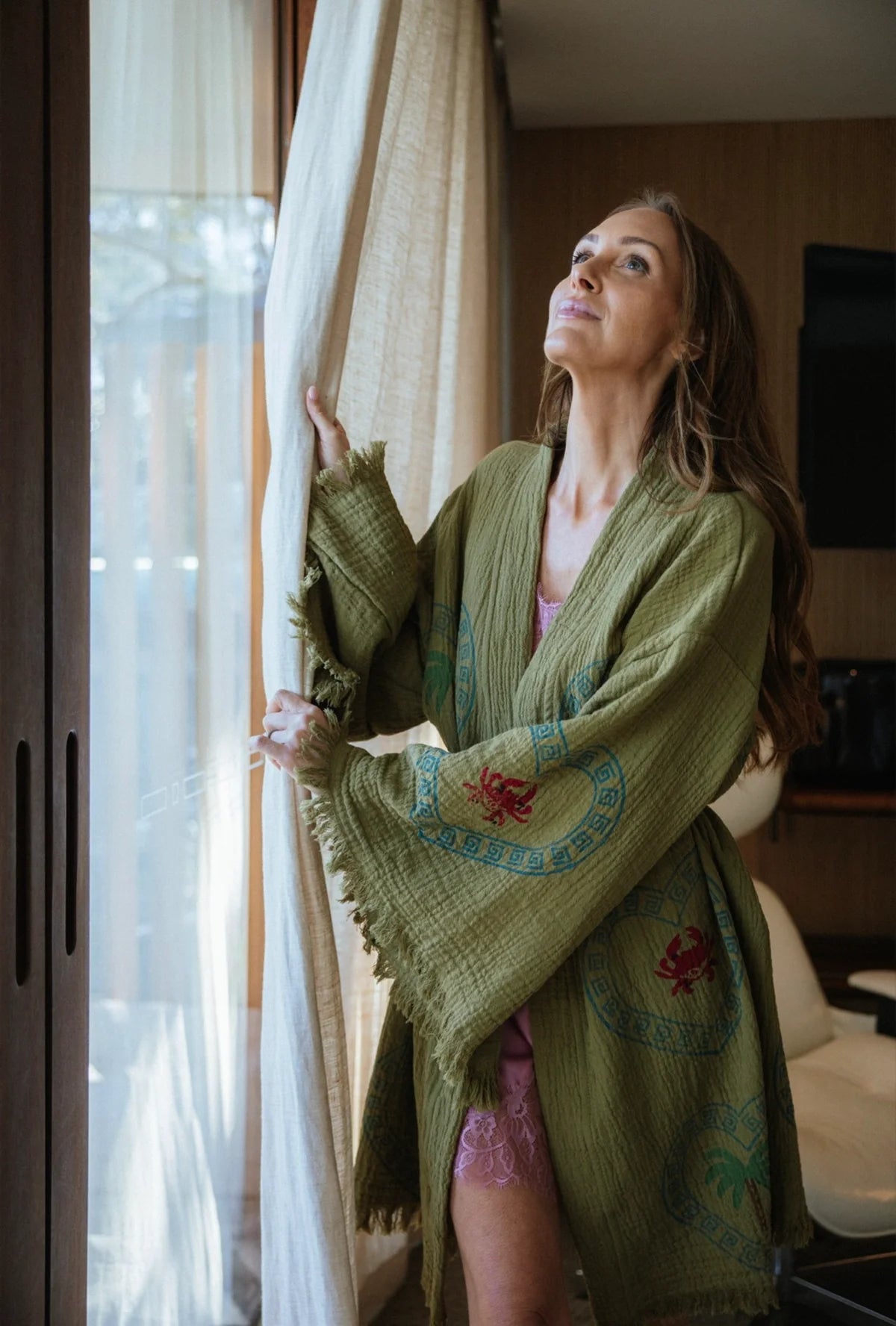 Midi Kiwi Robe ~ Palm Tree + Crab