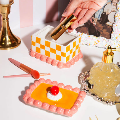 Sweetie Storage Box Cake