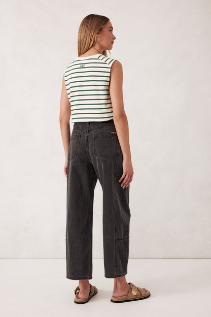 Tapered Barrel Leg Jean Faded Black