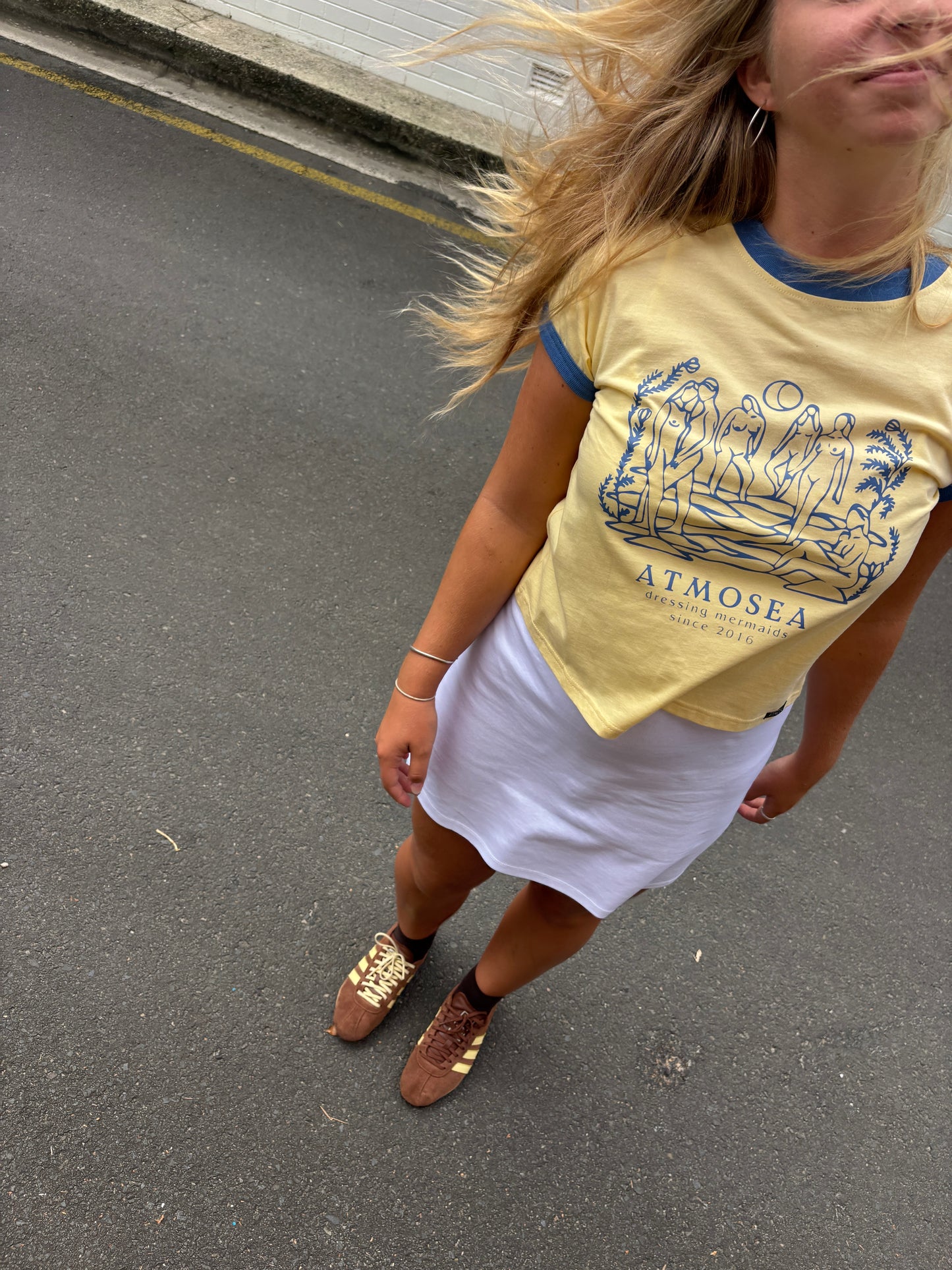 Artist Cap Sleeve Tee 'Dressing mermaids'
