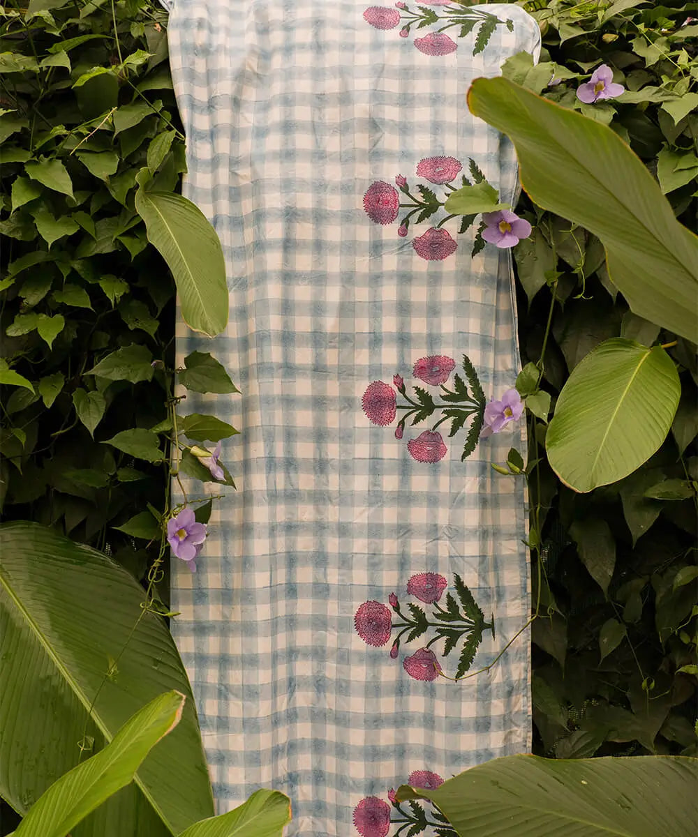 Iris Table Cloth 160 x 350