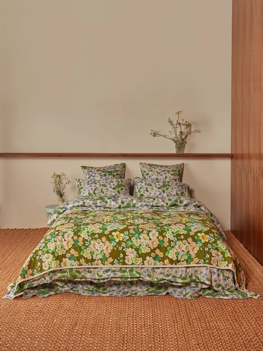 Buttercup Olive / Lilas Blue Quilted Throw