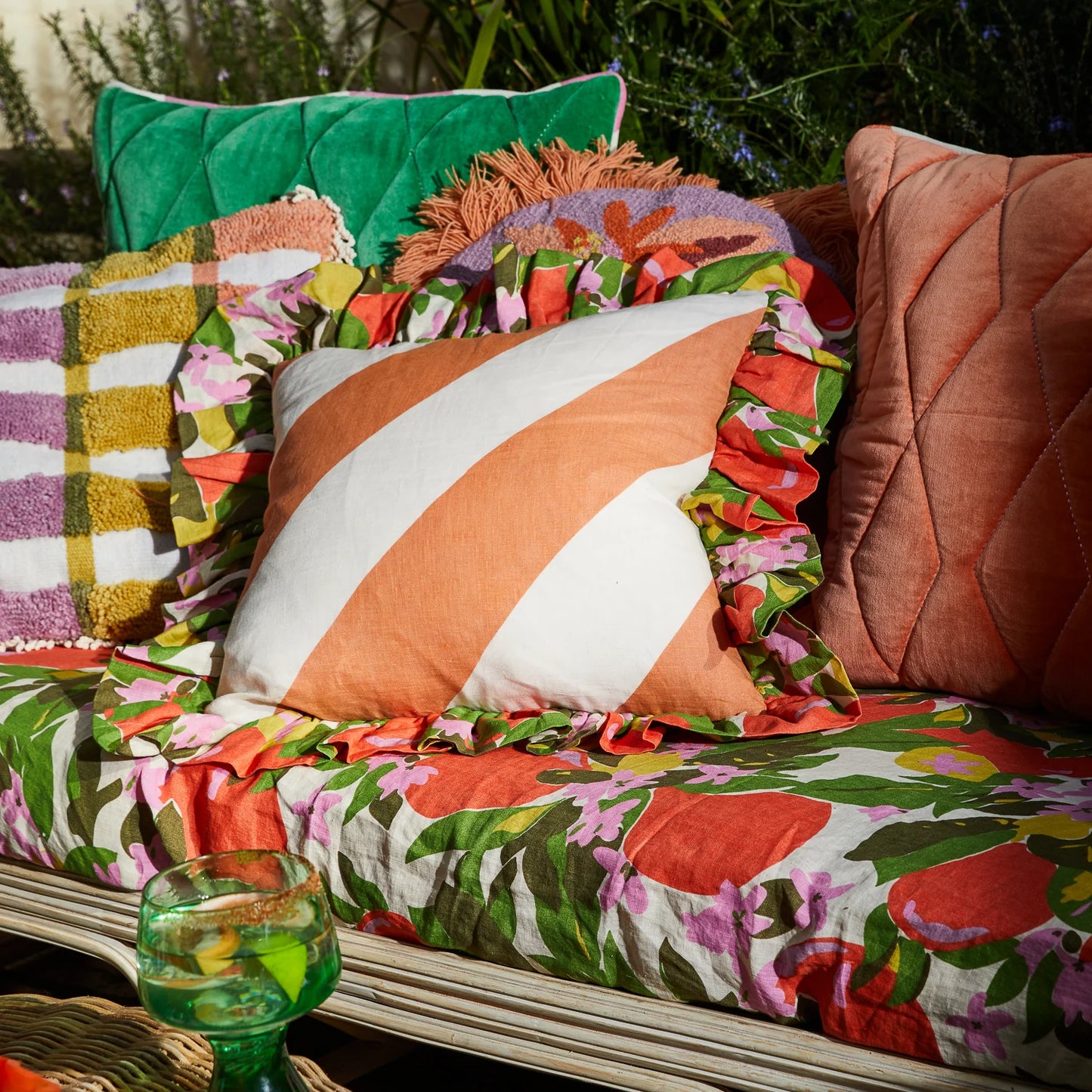 Camarillo Ruffle Cushion