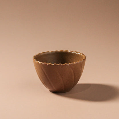Magnus Scalloped Bowl - Brown