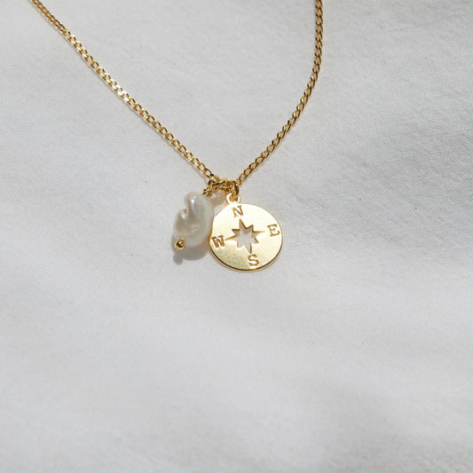 Compass and pearl necklace Gold Plated